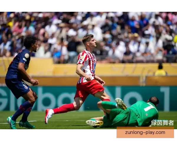 马竞对裁判判罚极度不满肩部进球引发联赛争议